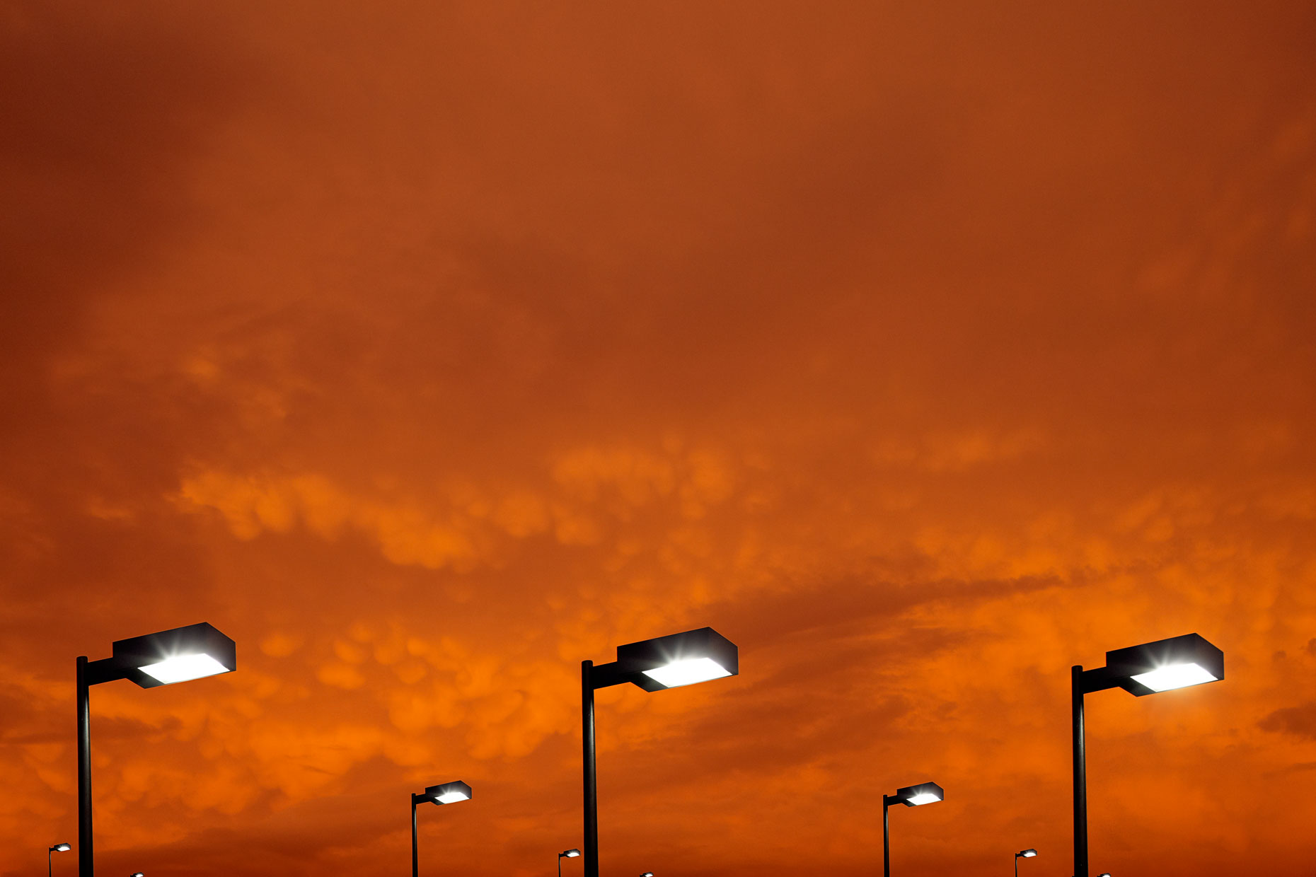 12-red-sky-lights